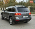 Серый Фольксваген Туарег, объемом двигателя 3 л и пробегом 220 тыс. км за 8250 $, фото 23 на Automoto.ua
