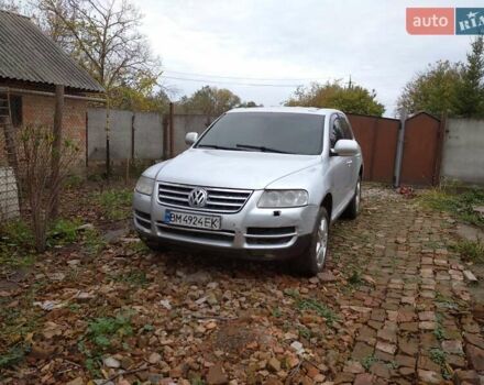 Серый Фольксваген Туарег, объемом двигателя 3.2 л и пробегом 390 тыс. км за 4300 $, фото 18 на Automoto.ua