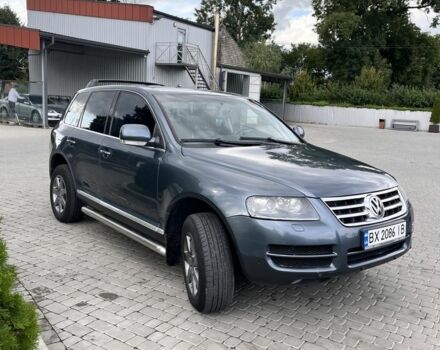 Сірий Фольксваген Туарег, об'ємом двигуна 2.5 л та пробігом 300 тис. км за 6800 $, фото 2 на Automoto.ua