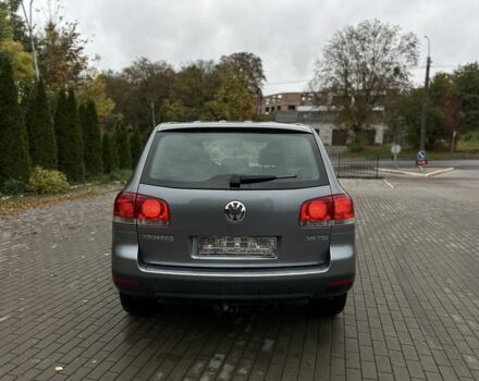 Серый Фольксваген Туарег, объемом двигателя 3 л и пробегом 370 тыс. км за 5450 $, фото 4 на Automoto.ua