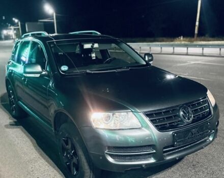 Серый Фольксваген Туарег, объемом двигателя 2.5 л и пробегом 350 тыс. км за 4700 $, фото 4 на Automoto.ua