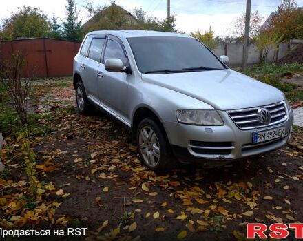 Серый Фольксваген Туарег, объемом двигателя 3.2 л и пробегом 400 тыс. км за 4900 $, фото 7 на Automoto.ua