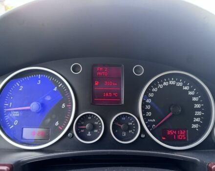 Серый Фольксваген Туарег, объемом двигателя 2.5 л и пробегом 354 тыс. км за 4499 $, фото 9 на Automoto.ua