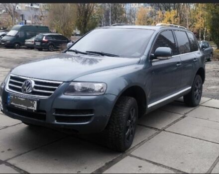 Серый Фольксваген Туарег, объемом двигателя 0 л и пробегом 312 тыс. км за 5900 $, фото 2 на Automoto.ua