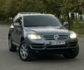 Серый Фольксваген Туарег, объемом двигателя 3 л и пробегом 220 тыс. км за 8250 $, фото 28 на Automoto.ua