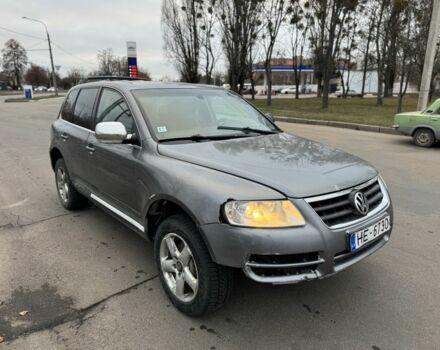 Сірий Фольксваген Туарег, об'ємом двигуна 3.2 л та пробігом 320 тис. км за 3400 $, фото 1 на Automoto.ua