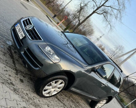 Серый Фольксваген Туарег, объемом двигателя 3 л и пробегом 428 тыс. км за 6700 $, фото 9 на Automoto.ua