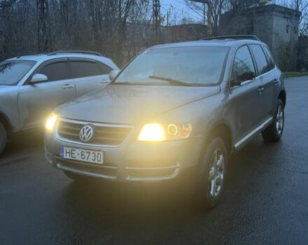 Сірий Фольксваген Туарег, об'ємом двигуна 3.2 л та пробігом 350 тис. км за 3000 $, фото 3 на Automoto.ua