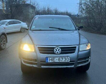 Сірий Фольксваген Туарег, об'ємом двигуна 3.2 л та пробігом 350 тис. км за 3000 $, фото 1 на Automoto.ua