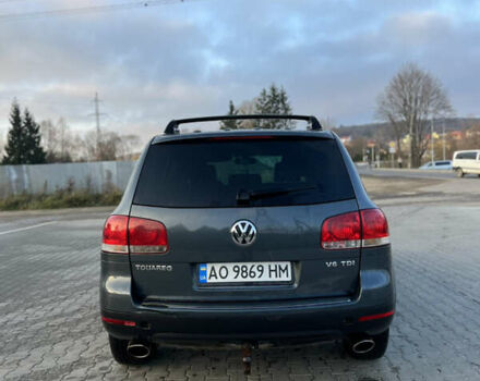 Серый Фольксваген Туарег, объемом двигателя 3 л и пробегом 428 тыс. км за 6700 $, фото 5 на Automoto.ua