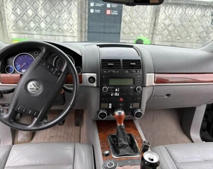 Сірий Фольксваген Туарег, об'ємом двигуна 2.5 л та пробігом 340 тис. км за 5000 $, фото 8 на Automoto.ua