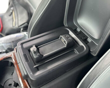 Серый Фольксваген Туарег, объемом двигателя 4.92 л и пробегом 286 тыс. км за 8700 $, фото 24 на Automoto.ua