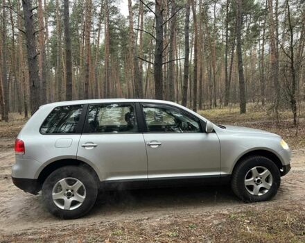 Серый Фольксваген Туарег, объемом двигателя 0 л и пробегом 250 тыс. км за 3900 $, фото 5 на Automoto.ua