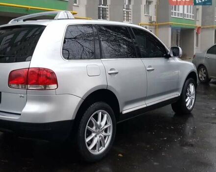 Сірий Фольксваген Туарег, об'ємом двигуна 3.2 л та пробігом 235 тис. км за 7500 $, фото 3 на Automoto.ua