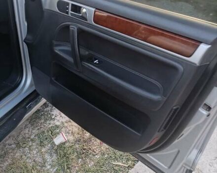 Сірий Фольксваген Туарег, об'ємом двигуна 3.19 л та пробігом 290 тис. км за 8000 $, фото 5 на Automoto.ua