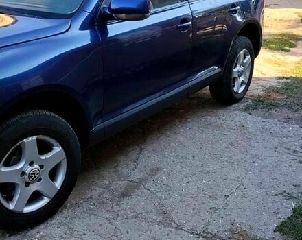 Серый Фольксваген Туарег, объемом двигателя 3 л и пробегом 200 тыс. км за 6000 $, фото 5 на Automoto.ua