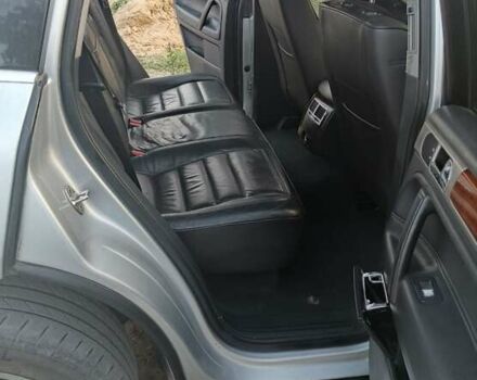 Сірий Фольксваген Туарег, об'ємом двигуна 3.19 л та пробігом 290 тис. км за 8000 $, фото 3 на Automoto.ua