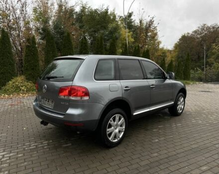 Серый Фольксваген Туарег, объемом двигателя 3 л и пробегом 370 тыс. км за 5450 $, фото 3 на Automoto.ua