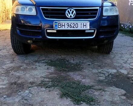 Серый Фольксваген Туарег, объемом двигателя 3 л и пробегом 200 тыс. км за 6000 $, фото 4 на Automoto.ua