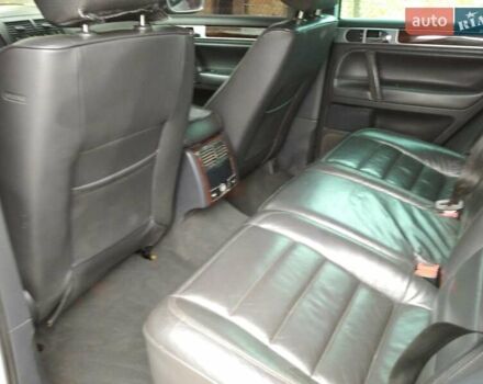 Серый Фольксваген Туарег, объемом двигателя 3.2 л и пробегом 390 тыс. км за 4300 $, фото 12 на Automoto.ua