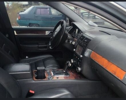 Серый Фольксваген Туарег, объемом двигателя 0 л и пробегом 312 тыс. км за 5900 $, фото 7 на Automoto.ua