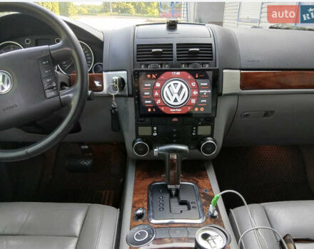 Сірий Фольксваген Туарег, об'ємом двигуна 2.5 л та пробігом 435 тис. км за 5000 $, фото 3 на Automoto.ua