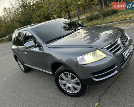 Серый Фольксваген Туарег, объемом двигателя 3 л и пробегом 220 тыс. км за 8250 $, фото 26 на Automoto.ua