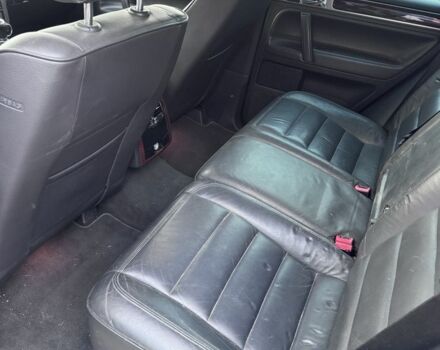 Серый Фольксваген Туарег, объемом двигателя 2.5 л и пробегом 354 тыс. км за 4499 $, фото 10 на Automoto.ua