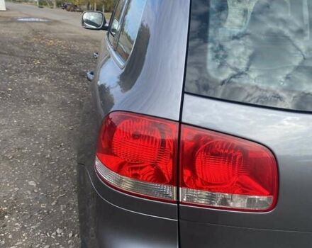 Серый Фольксваген Туарег, объемом двигателя 2.97 л и пробегом 490 тыс. км за 10350 $, фото 15 на Automoto.ua