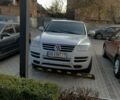 Сірий Фольксваген Туарег, об'ємом двигуна 3.19 л та пробігом 290 тис. км за 8000 $, фото 1 на Automoto.ua