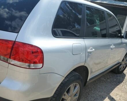 Серый Фольксваген Туарег, объемом двигателя 3 л и пробегом 290 тыс. км за 5800 $, фото 4 на Automoto.ua