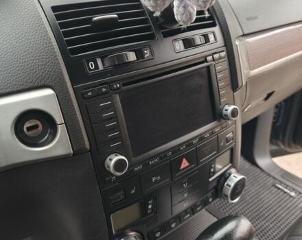 Сірий Фольксваген Туарег, об'ємом двигуна 0 л та пробігом 352 тис. км за 6904 $, фото 15 на Automoto.ua