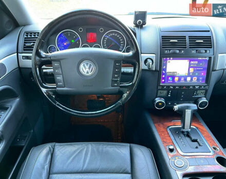 Серый Фольксваген Туарег, объемом двигателя 2.97 л и пробегом 188 тыс. км за 8900 $, фото 25 на Automoto.ua
