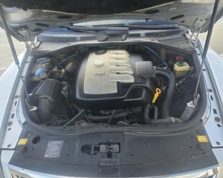 Фольксваген Туарег 2006 у Вилкове на Automoto.ua Сірий Фольксваген Туарег, об'ємом двигуна 2.46 л та пробігом 289 тис. км за 9500 $, фото 27 на Automoto.ua