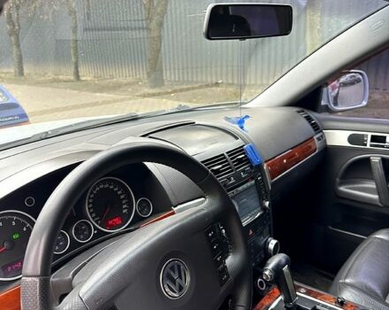 Сірий Фольксваген Туарег, об'ємом двигуна 3.2 л та пробігом 327 тис. км за 9500 $, фото 8 на Automoto.ua