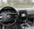 Серый Фольксваген Туарег, объемом двигателя 3 л и пробегом 287 тыс. км за 7150 $, фото 14 на Automoto.ua