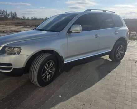 Фольксваген Туарег 2006 у Вилкове на Automoto.ua Сірий Фольксваген Туарег, об'ємом двигуна 2.46 л та пробігом 289 тис. км за 9500 $, фото 3 на Automoto.ua