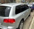 Сірий Фольксваген Туарег, об'ємом двигуна 3.2 л та пробігом 327 тис. км за 9500 $, фото 2 на Automoto.ua