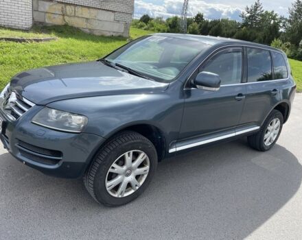 Сірий Фольксваген Туарег, об'ємом двигуна 3 л та пробігом 272 тис. км за 5650 $, фото 1 на Automoto.ua