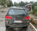 Серый Фольксваген Туарег, объемом двигателя 3 л и пробегом 305 тыс. км за 4500 $, фото 1 на Automoto.ua