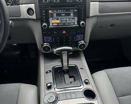 Сірий Фольксваген Туарег, об'ємом двигуна 2.97 л та пробігом 292 тис. км за 10900 $, фото 17 на Automoto.ua