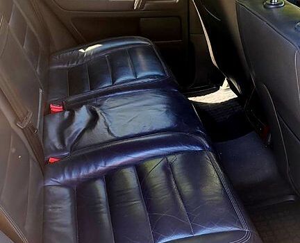 Сірий Фольксваген Туарег, об'ємом двигуна 3.2 л та пробігом 404 тис. км за 8000 $, фото 7 на Automoto.ua