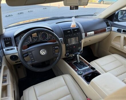 Сірий Фольксваген Туарег, об'ємом двигуна 3 л та пробігом 300 тис. км за 6900 $, фото 19 на Automoto.ua