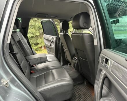 Серый Фольксваген Туарег, объемом двигателя 3 л и пробегом 287 тыс. км за 7150 $, фото 17 на Automoto.ua