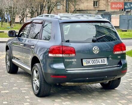 Серый Фольксваген Туарег, объемом двигателя 2.5 л и пробегом 254 тыс. км за 6700 $, фото 28 на Automoto.ua