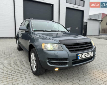 Сірий Фольксваген Туарег, об'ємом двигуна 3 л та пробігом 390 тис. км за 8700 $, фото 7 на Automoto.ua