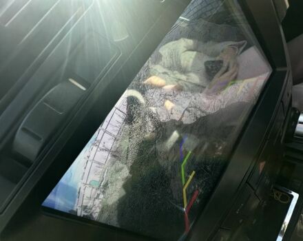 Серый Фольксваген Туарег, объемом двигателя 4.9 л и пробегом 327 тыс. км за 9200 $, фото 7 на Automoto.ua