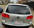 Сірий Фольксваген Туарег, об'ємом двигуна 3.2 л та пробігом 327 тис. км за 9500 $, фото 3 на Automoto.ua
