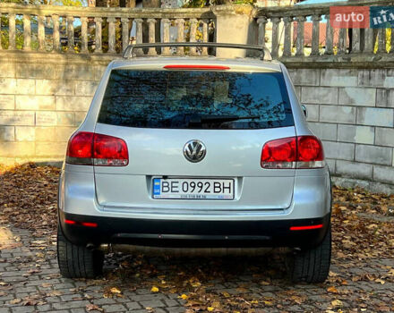 Серый Фольксваген Туарег, объемом двигателя 2.97 л и пробегом 188 тыс. км за 8900 $, фото 5 на Automoto.ua