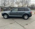 Сірий Фольксваген Туарег, об'ємом двигуна 2.5 л та пробігом 350 тис. км за 4500 $, фото 7 на Automoto.ua